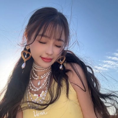 滑板女孩